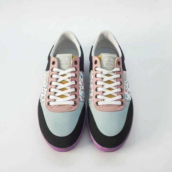 replicate-prediction-7sp9nb6hzxrme0cs2fab3sjqz0_2_11zon